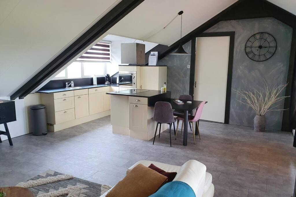 Vrijstaand / Landelijk Appartement Met Uitzicht! De Wijk 外观 照片